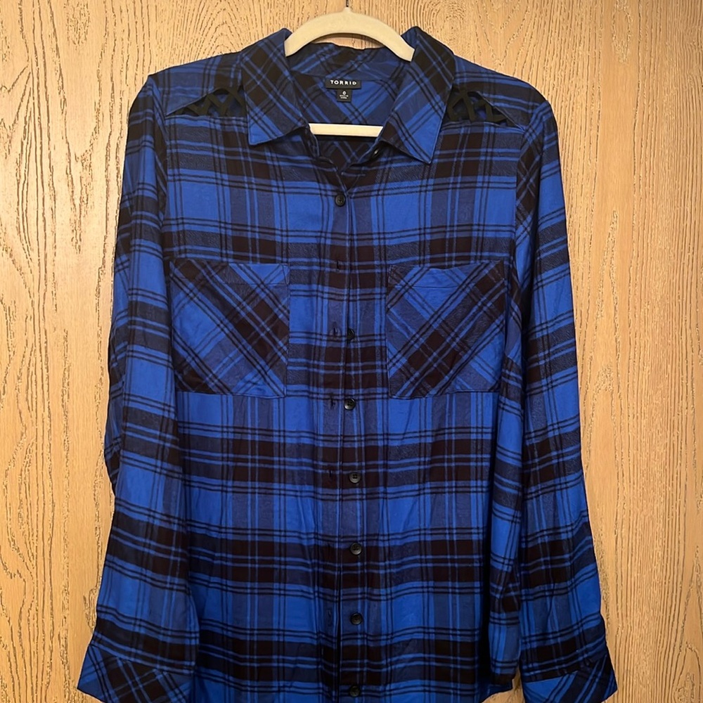 Torrid Blue & Black Plaid Button Down Top - size 0